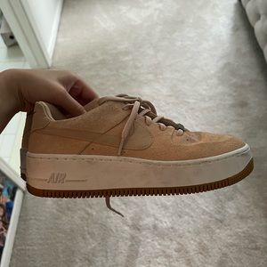 NIKE AIR FORCES - SUEDE